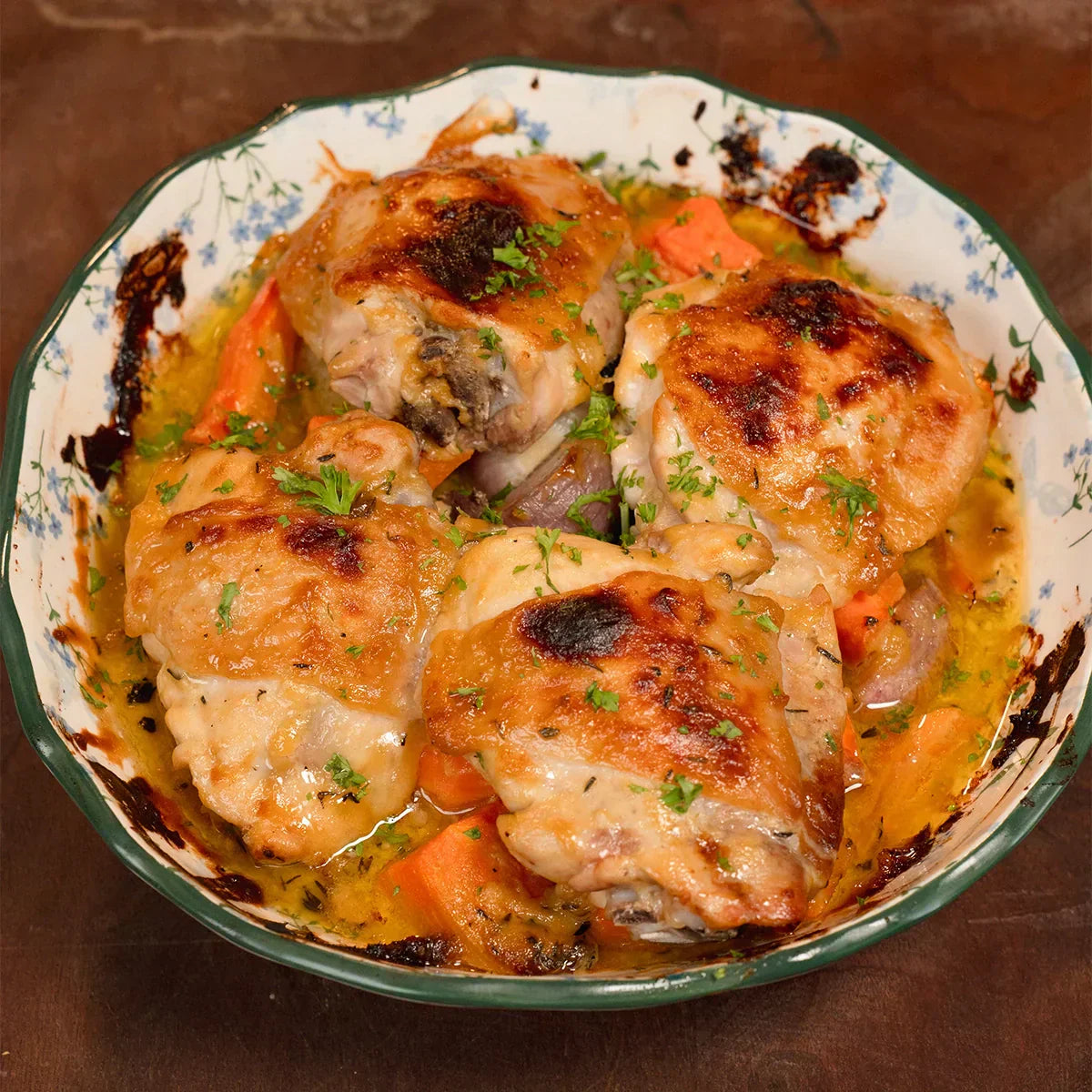 Easy Juicy Roasted Chicken with Potatoes and Carrots