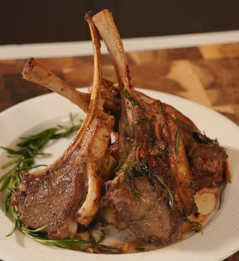 Chuletas de cordero al ajo y romero