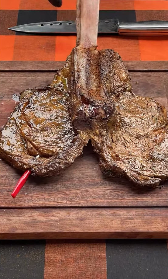 BBQ Tomahawk Steak
