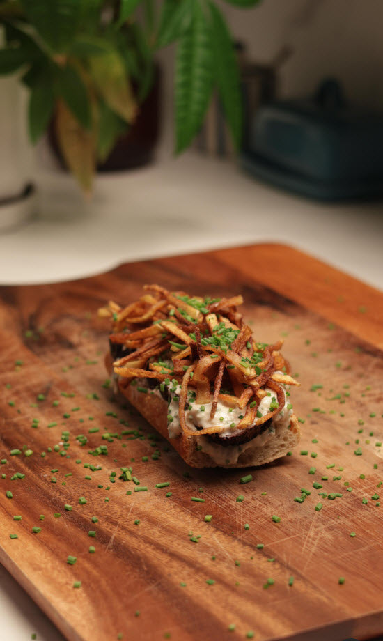 Steak Sandwich with Horseradish Cream