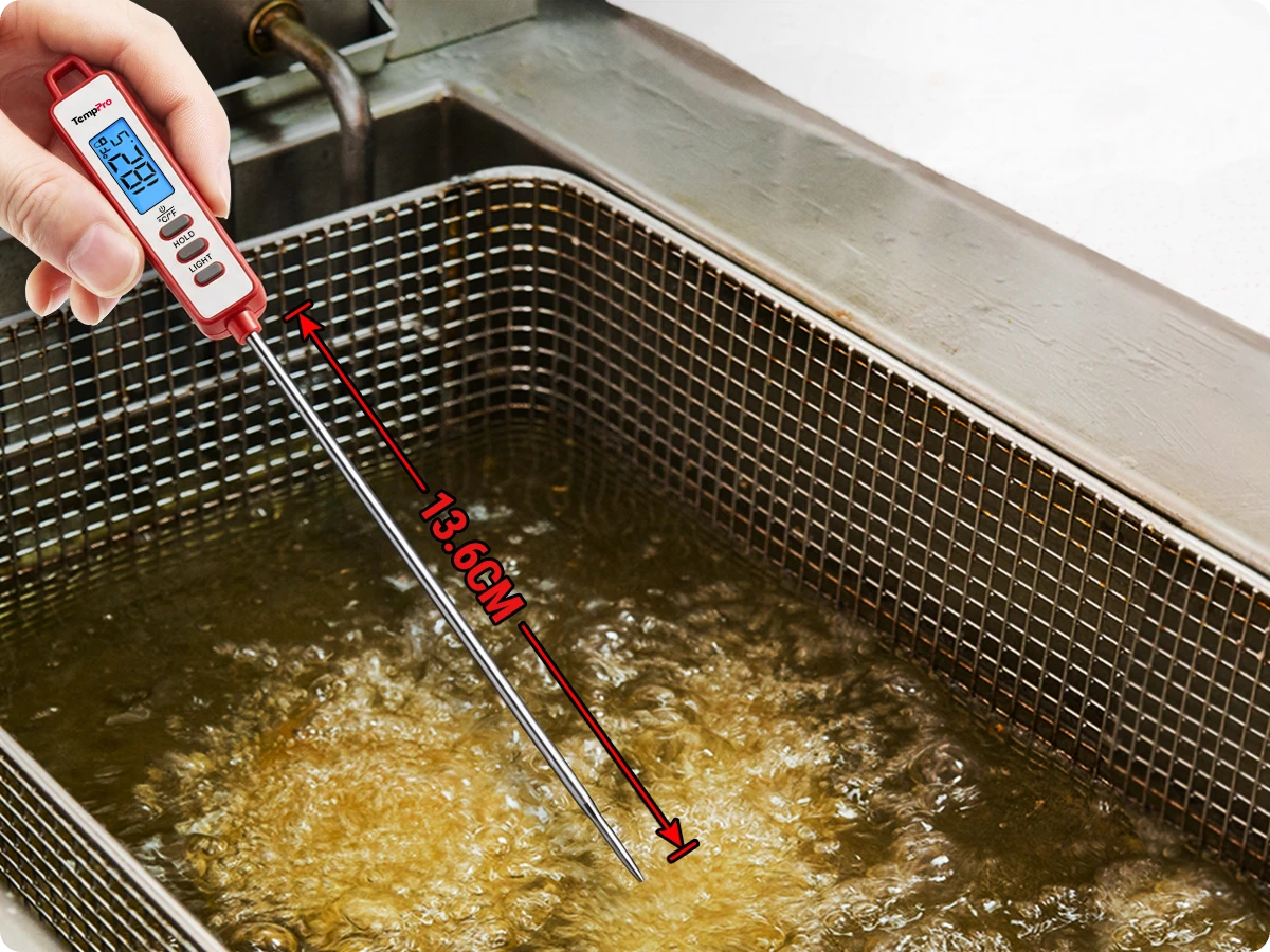 Thermomètre à viande instantané TempPro TP01AW — Sonde longue de 5,3 po, blanc · Édition magasin