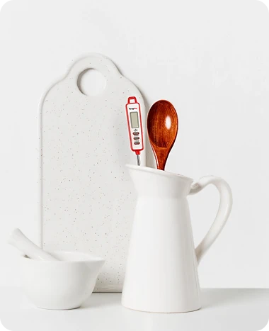 Thermomètre à viande instantané TempPro TP01AW — Sonde longue de 5,3 po, blanc · Édition magasin