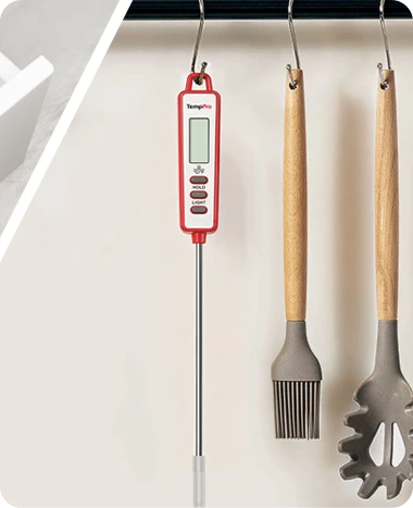 Thermomètre à viande instantané TempPro TP01AW — Sonde longue de 5,3 po, blanc · Édition magasin