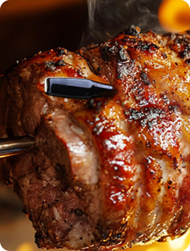 Heat-proof to 1050°F, ready for any grilling or roasting challenge.